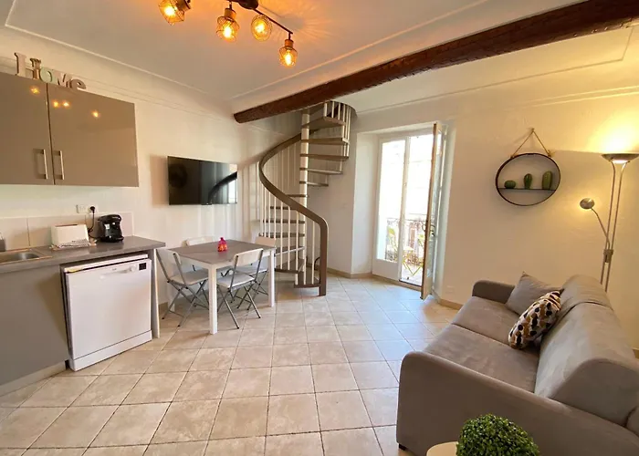 公寓 06bj - Beautiful Air-conditioned Duplex With Balcony