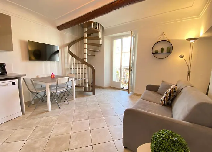 公寓 06bj - Beautiful Air-conditioned Duplex With Balcony *