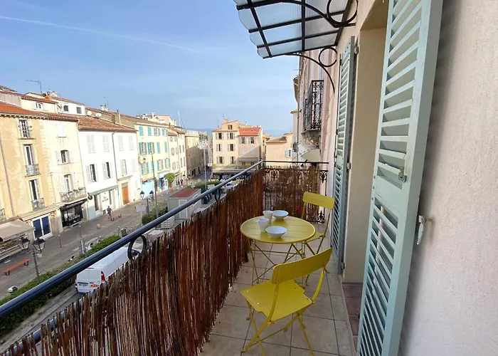 06bj - Beautiful Air-conditioned Duplex With Balcony 昂蒂布