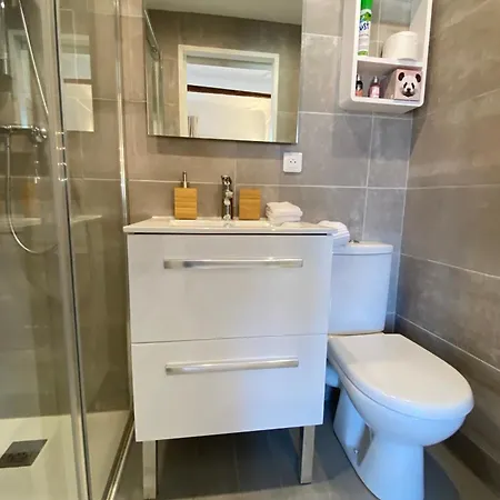 06bj - Beautiful Air-conditioned Duplex With Balcony 앙티브